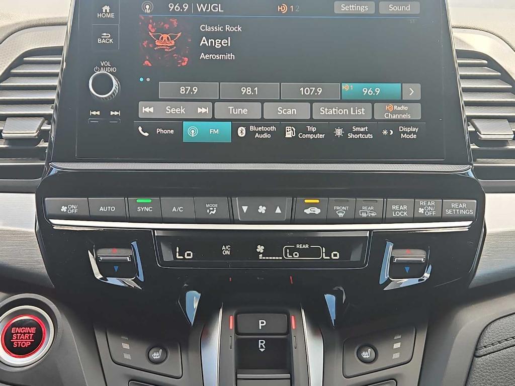 new 2025 Honda Odyssey car, priced at $44,275