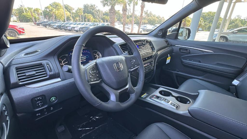 new 2025 Honda Passport car, priced at $42,250