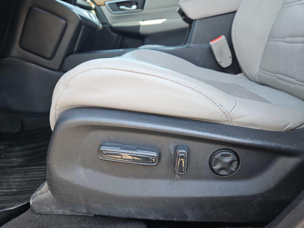 used 2017 Honda CR-V car, priced at $14,288
