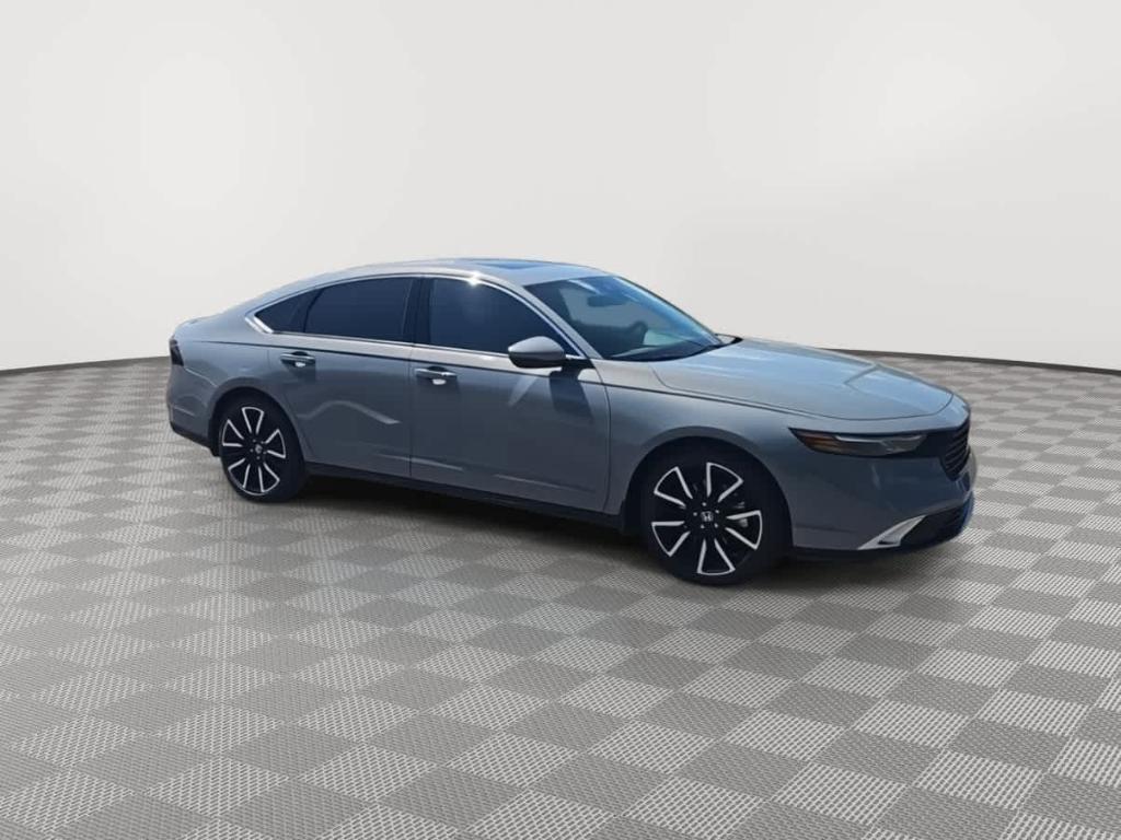 new 2025 Honda Accord Hybrid car, priced at $38,075