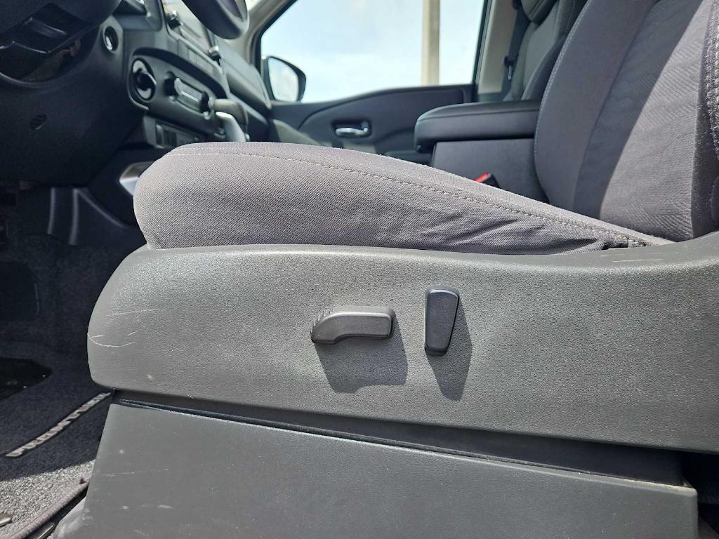 used 2023 Nissan Frontier car, priced at $28,888