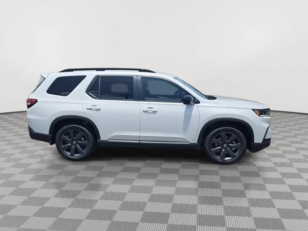 new 2025 Honda Pilot car, priced at $40,102