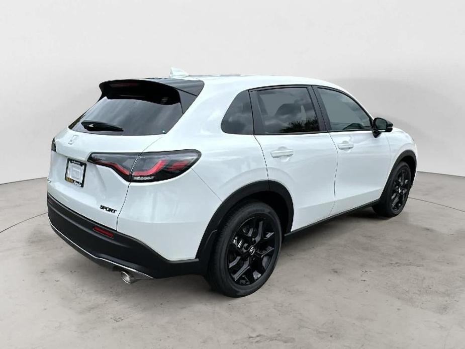 new 2025 Honda HR-V car, priced at $28,012