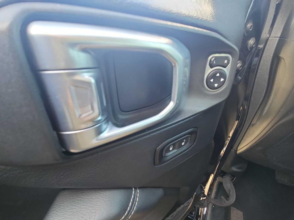 used 2019 Jeep Wrangler Unlimited car, priced at $25,888