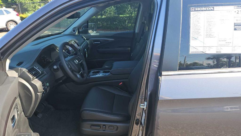 new 2024 Honda Ridgeline car, priced at $43,000