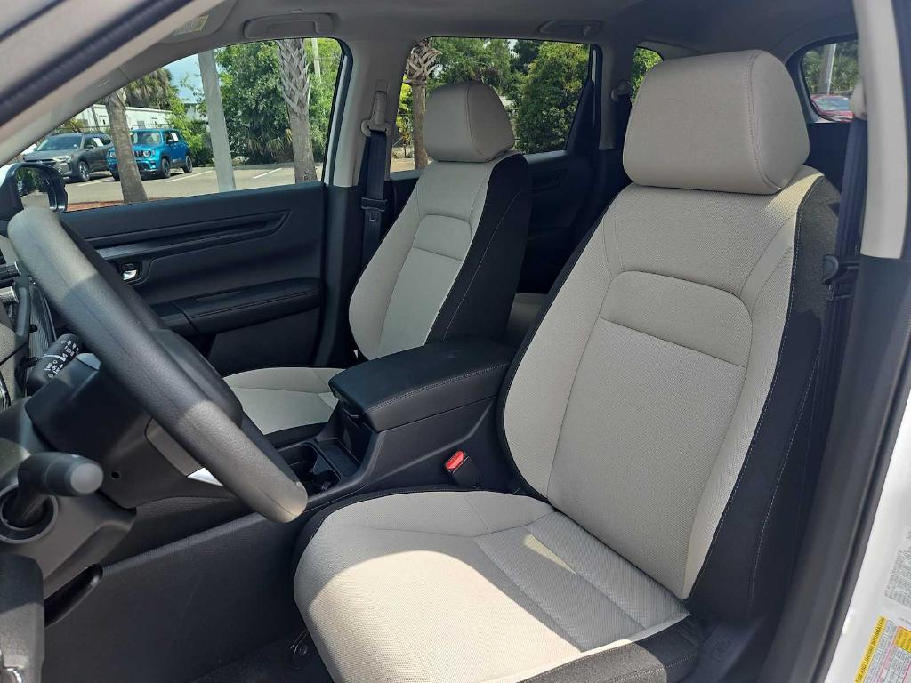 new 2025 Honda CR-V car, priced at $32,679