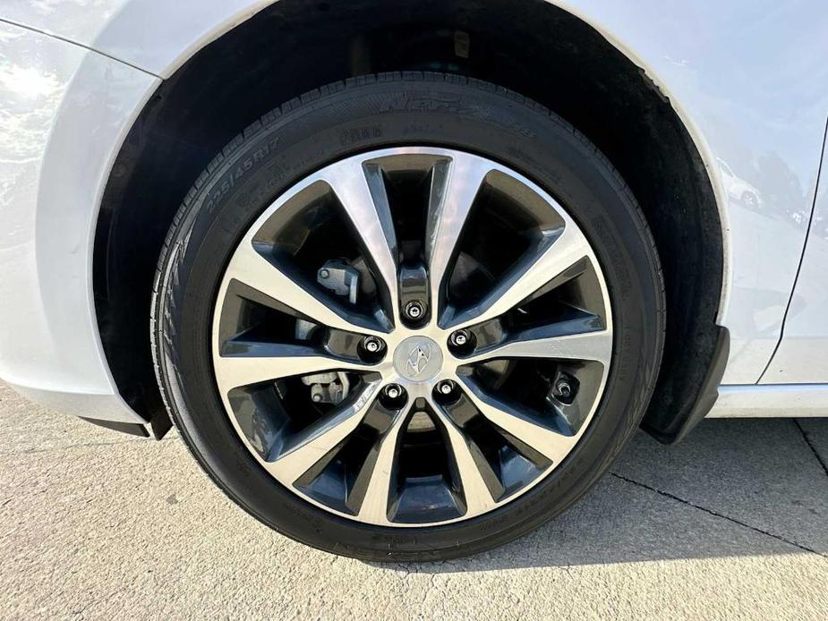 used 2019 Hyundai Elantra GT car, priced at $16,288