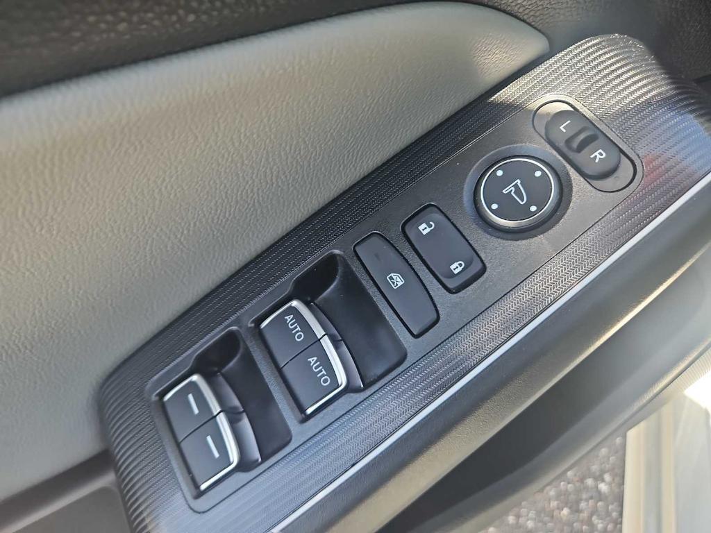 new 2025 Honda Civic Hybrid car, priced at $32,160