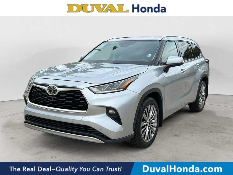 used 2020 Toyota Highlander car, priced at $32,988