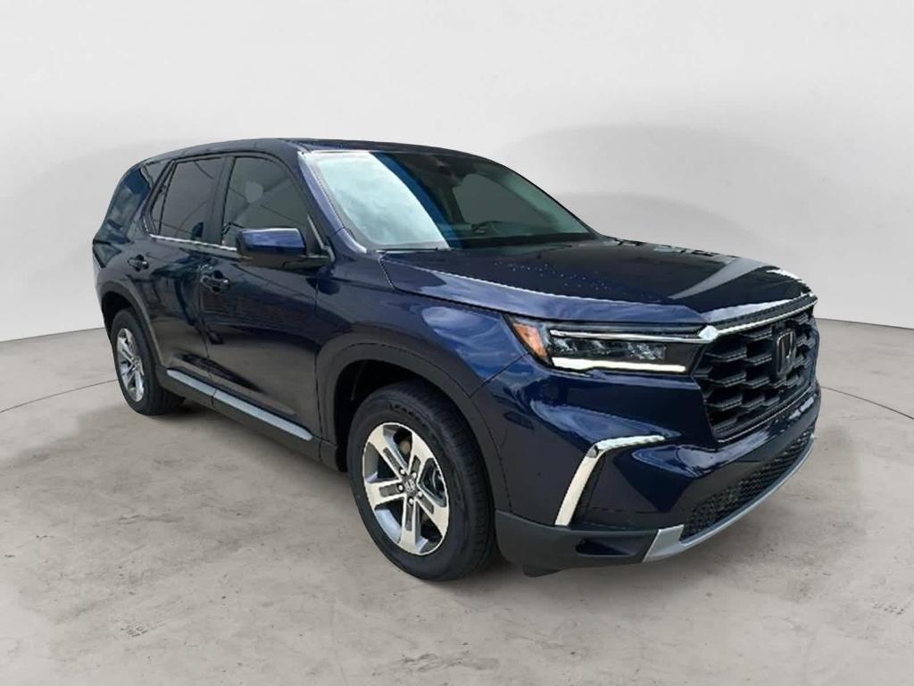 new 2025 Honda Pilot car, priced at $43,867