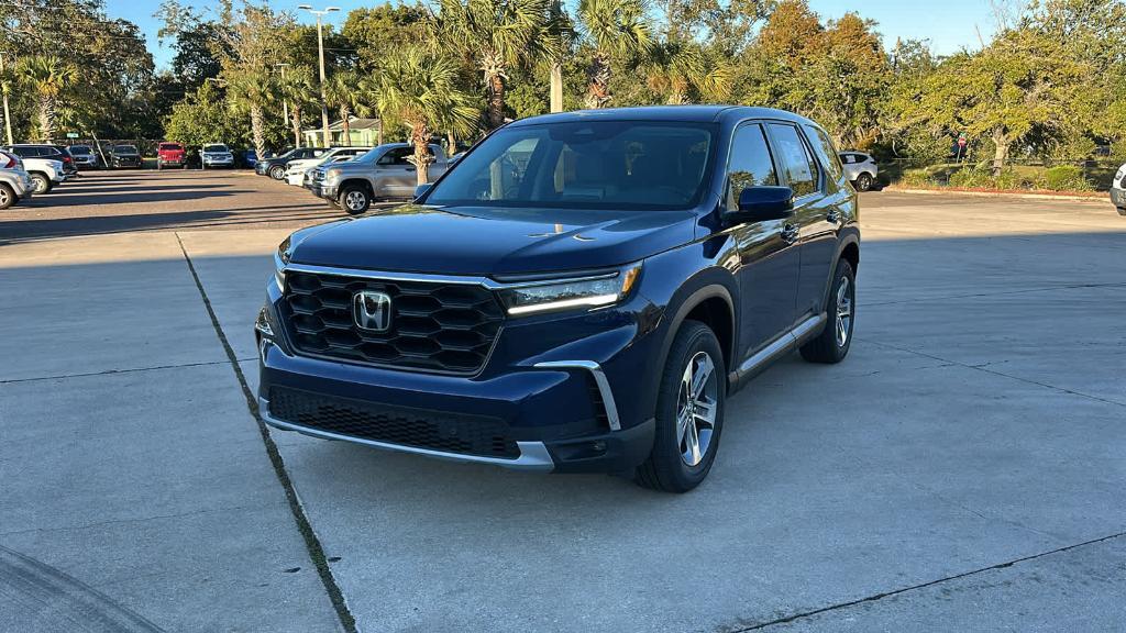 new 2025 Honda Pilot car, priced at $41,767