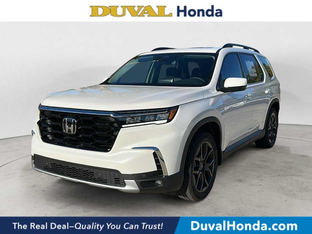 new 2025 Honda Pilot car, priced at $49,250