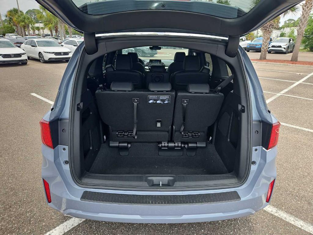 new 2025 Honda Odyssey car, priced at $44,275