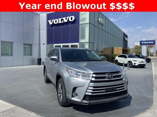 used 2019 Toyota Highlander car, priced at $25,999