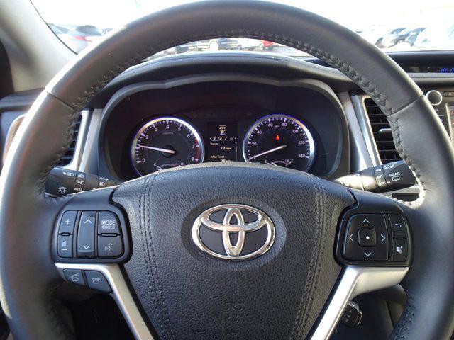 used 2016 Toyota Highlander car, priced at $17,546