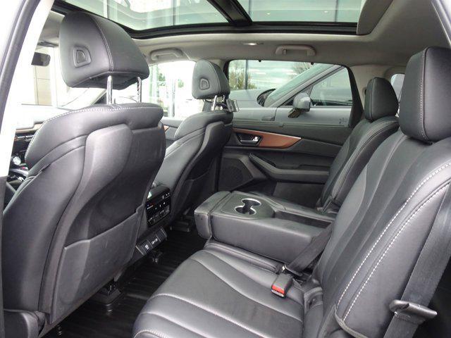 used 2022 Acura MDX car, priced at $38,649