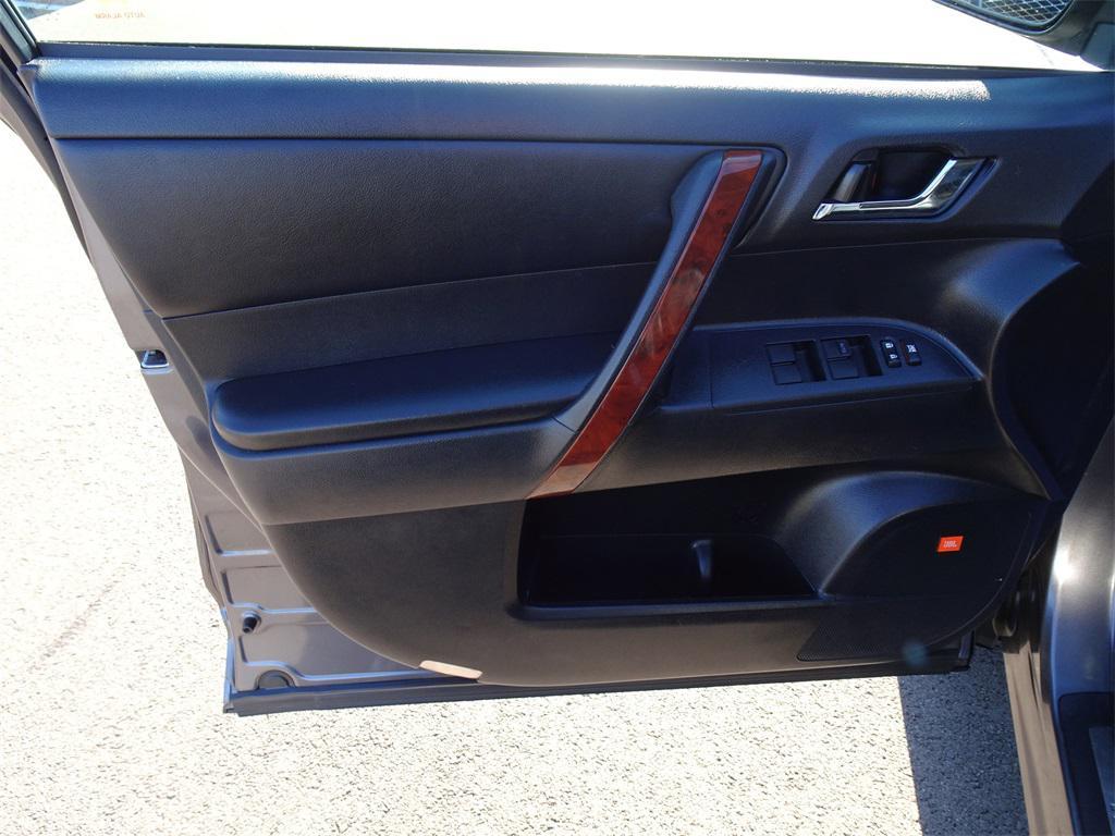 used 2013 Toyota Highlander car, priced at $12,000