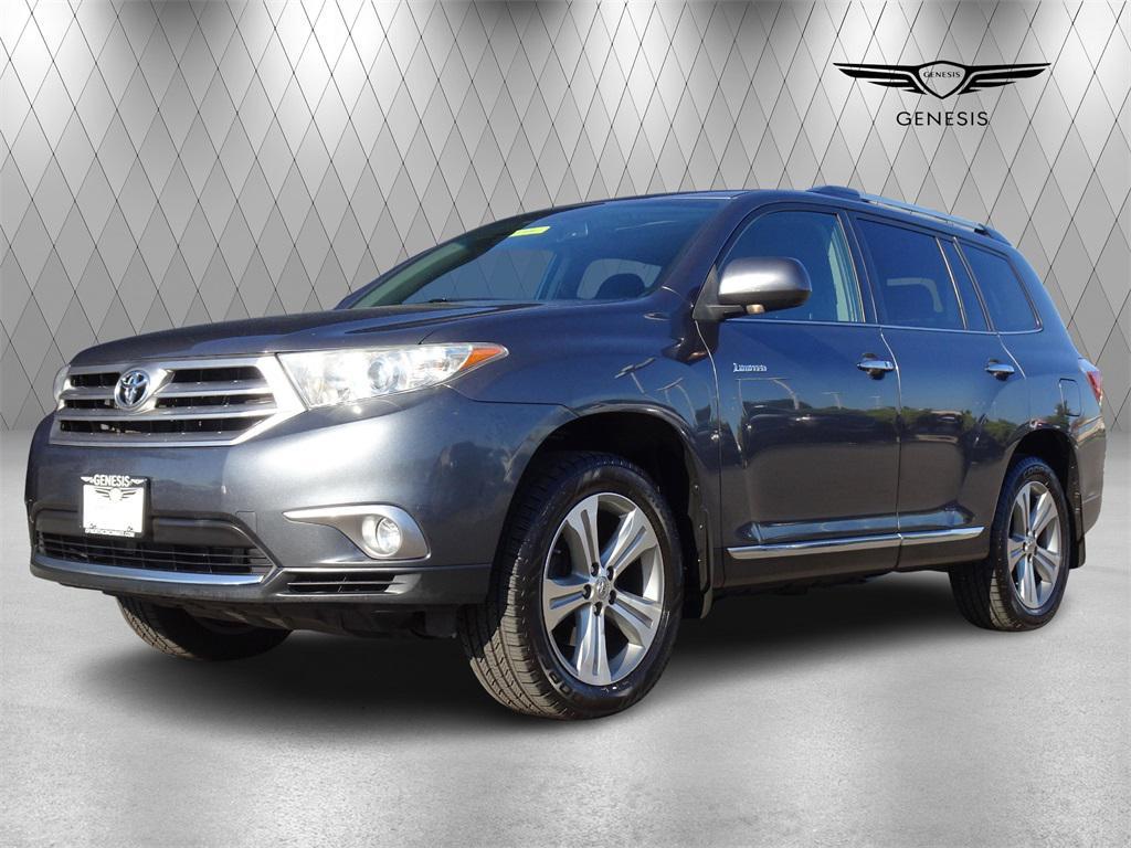 used 2013 Toyota Highlander car, priced at $12,000