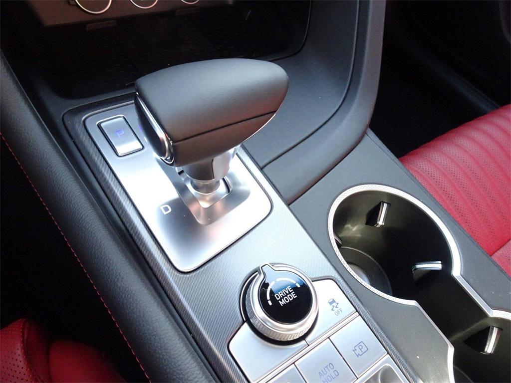 new 2025 Genesis G70 car, priced at $50,490