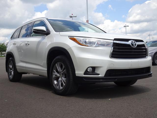 used 2015 Toyota Highlander car, priced at $14,135