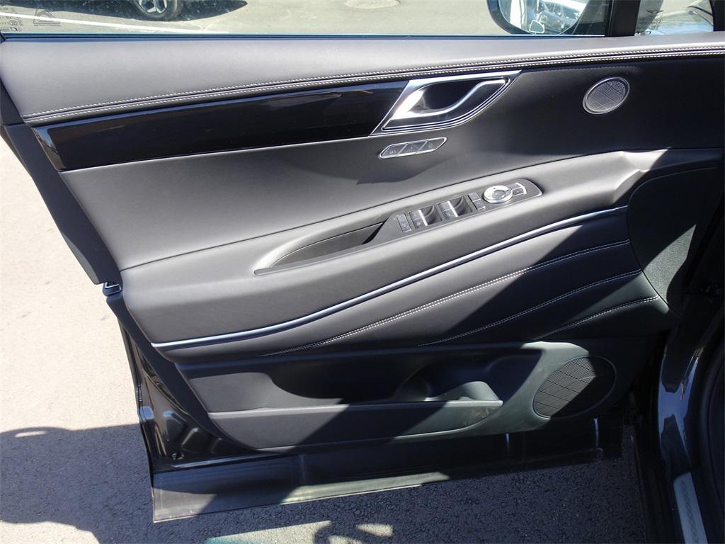 new 2025 Genesis GV80 car, priced at $60,530