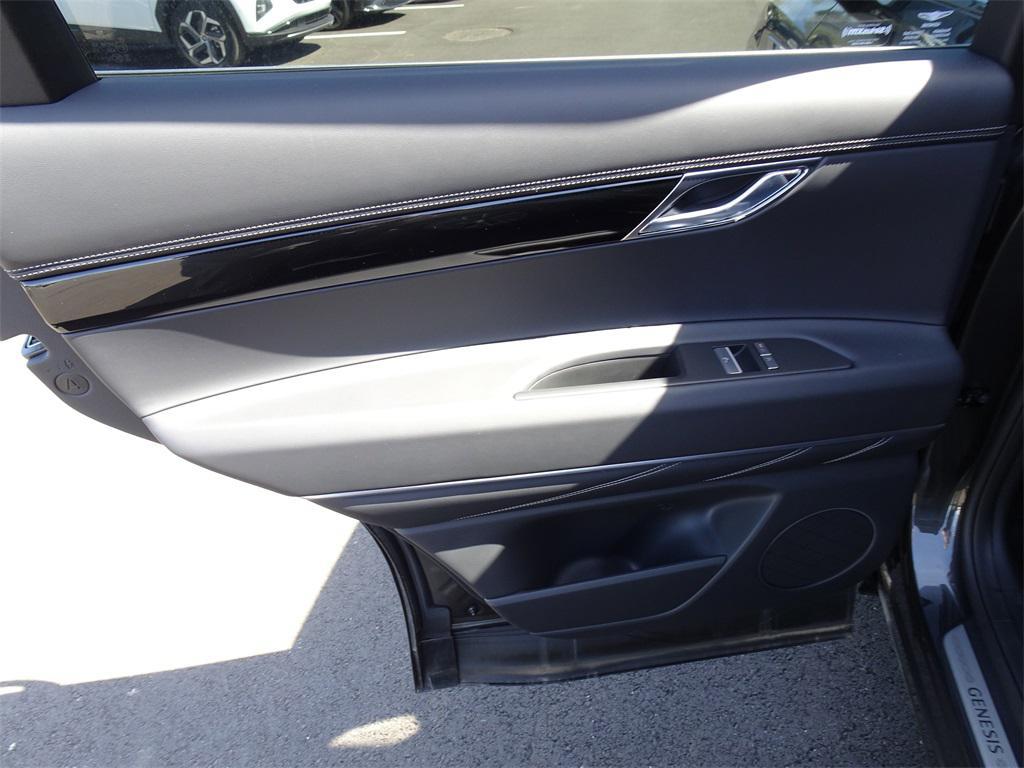 new 2025 Genesis GV80 car, priced at $60,530