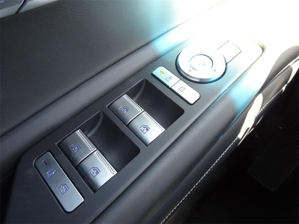 new 2025 Genesis GV80 car, priced at $60,530