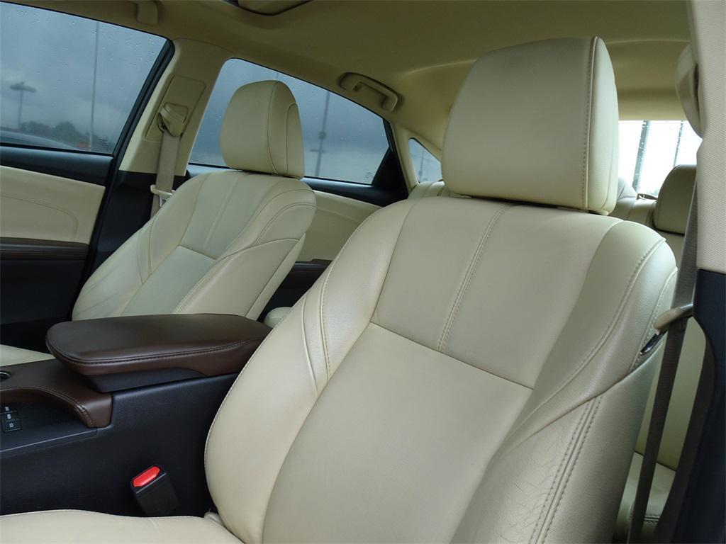 used 2018 Toyota Avalon car, priced at $25,000