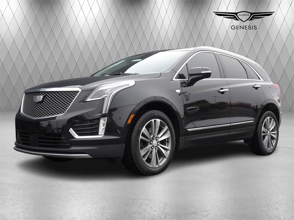 used 2022 Cadillac XT5 car, priced at $30,000