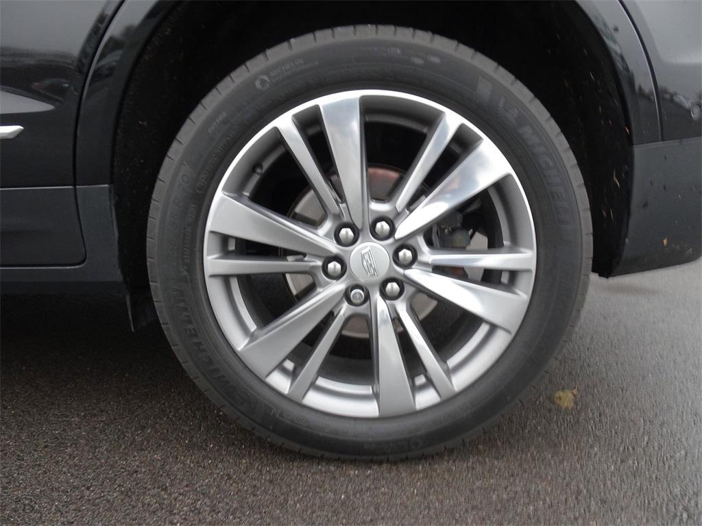 used 2022 Cadillac XT5 car, priced at $30,000