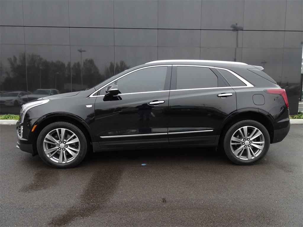used 2022 Cadillac XT5 car, priced at $30,000