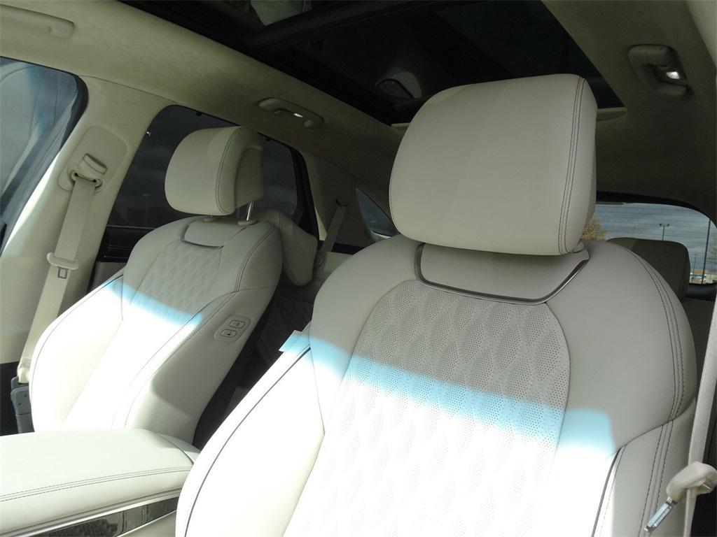 new 2025 Genesis GV70 car, priced at $70,429