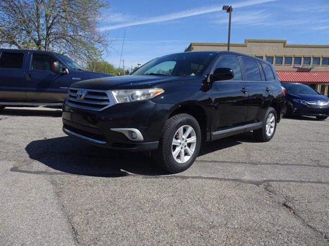 used 2012 Toyota Highlander car, priced at $11,990