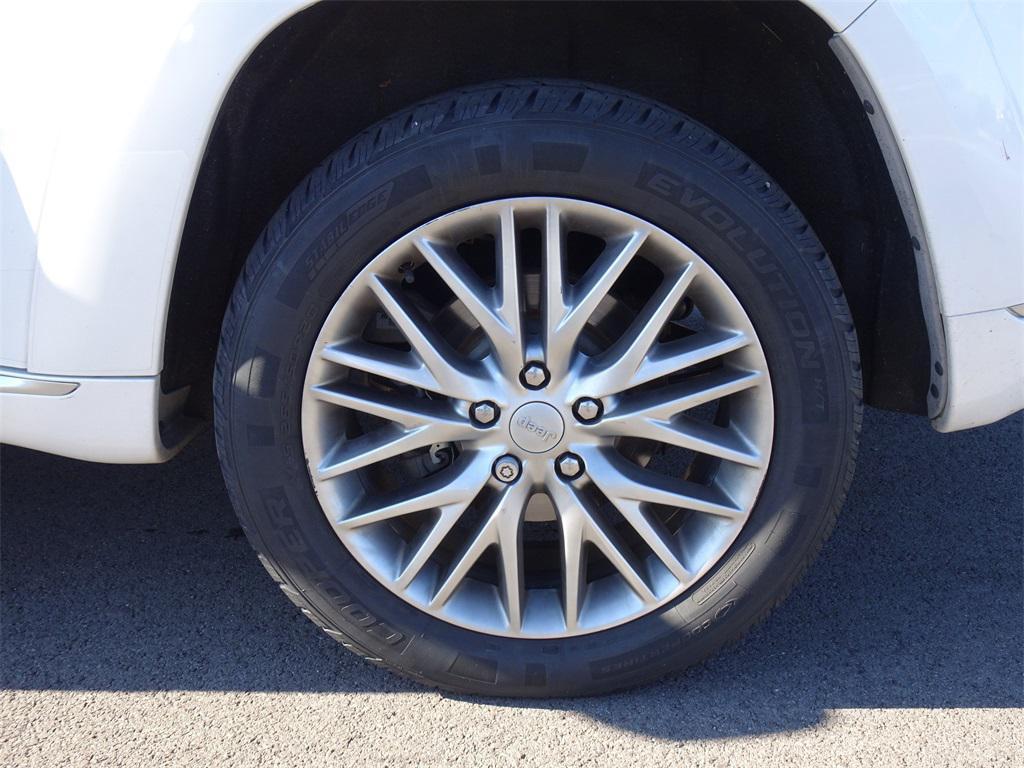 used 2017 Jeep Grand Cherokee car, priced at $16,500