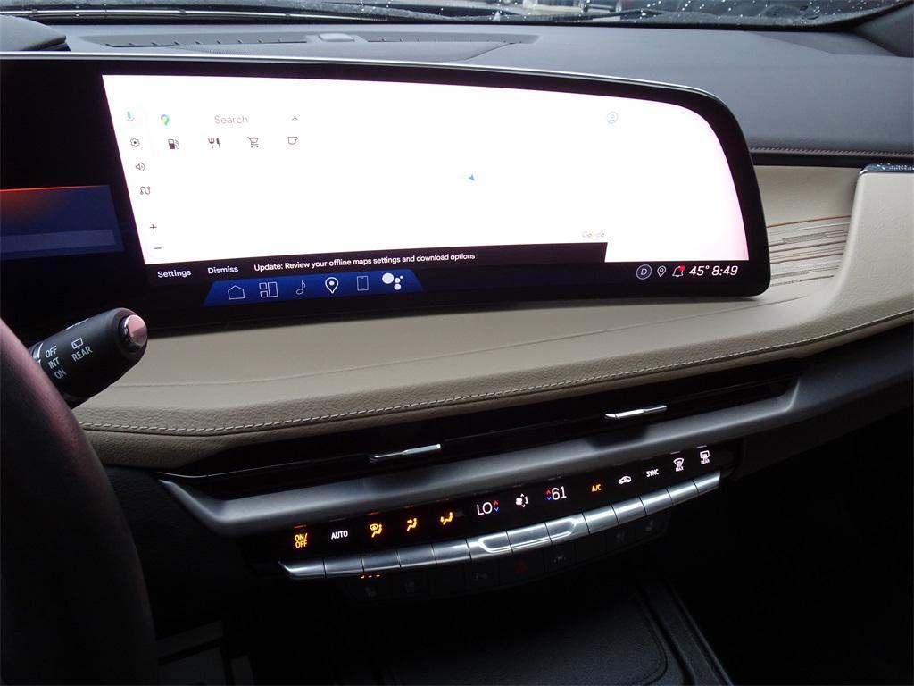 used 2024 Cadillac XT4 car, priced at $34,000