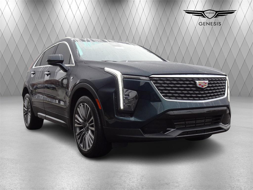 used 2024 Cadillac XT4 car, priced at $34,000
