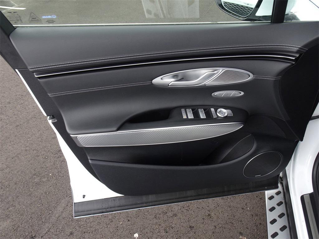 new 2025 Genesis GV70 car, priced at $60,605