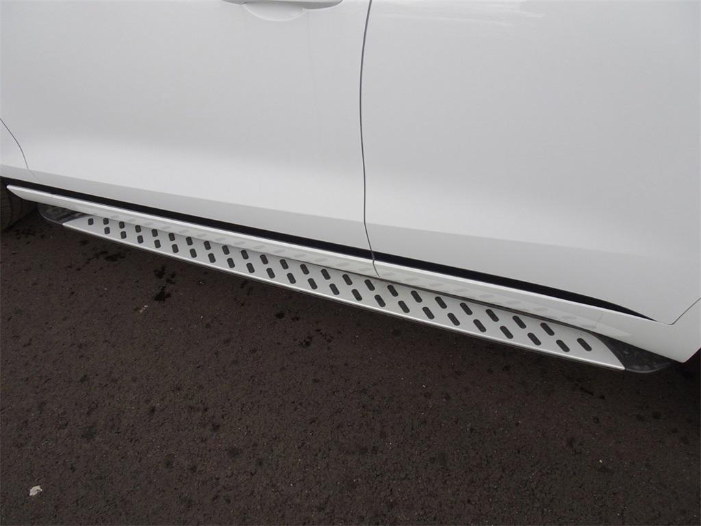 new 2025 Genesis GV70 car, priced at $60,605