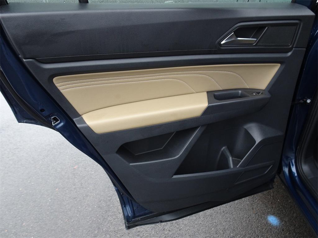 used 2022 Volkswagen Atlas Cross Sport car, priced at $27,000