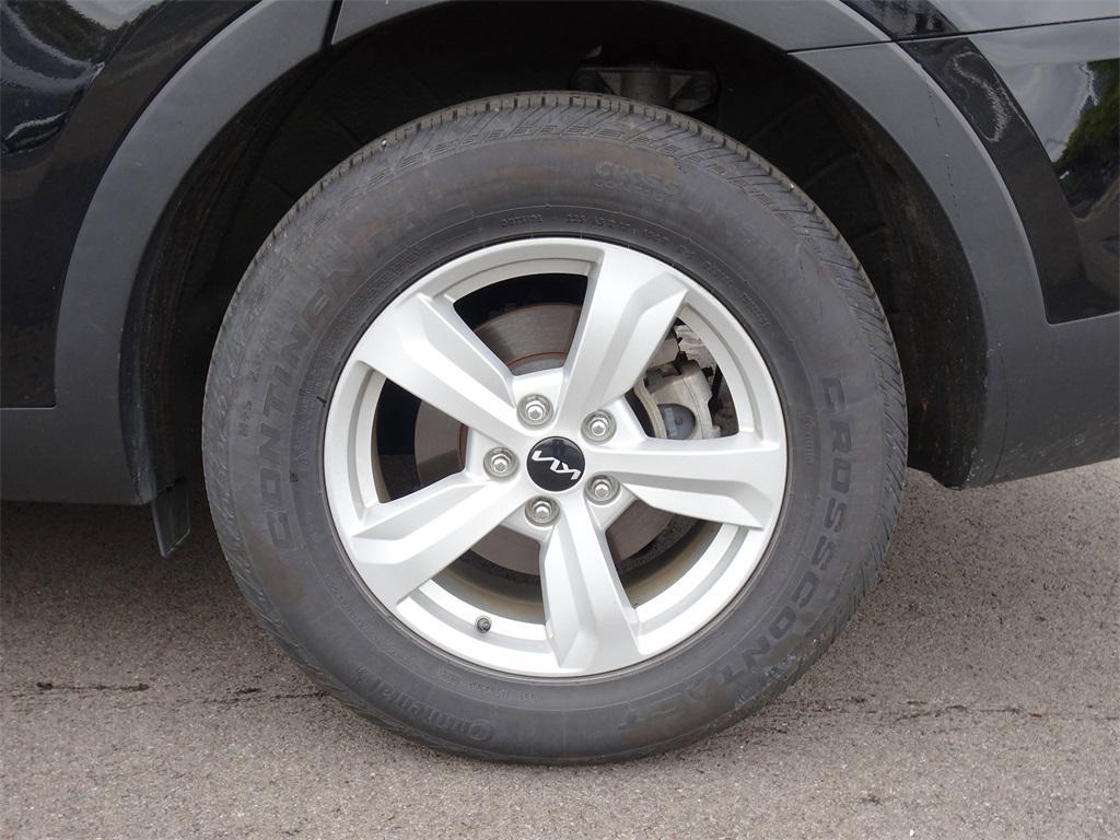 used 2023 Kia Sorento car, priced at $22,500