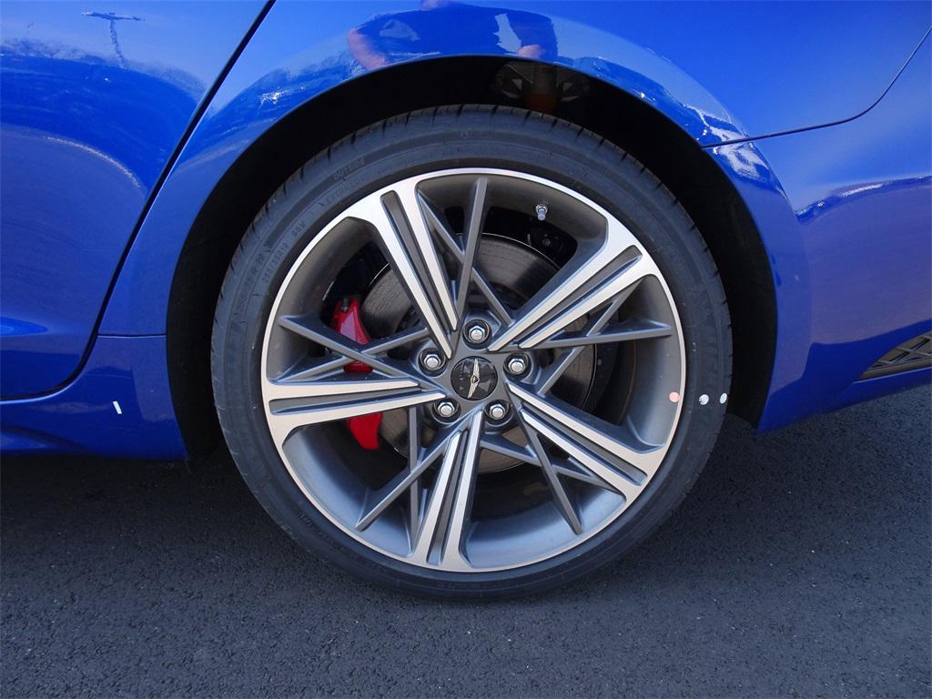 new 2025 Genesis G70 car, priced at $50,405