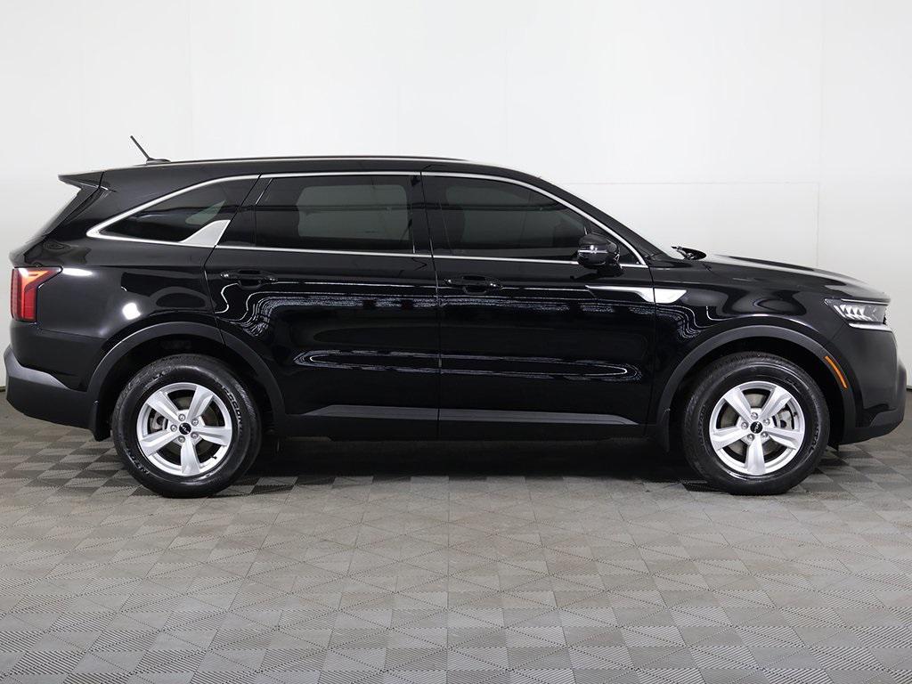 used 2023 Kia Sorento car, priced at $27,999