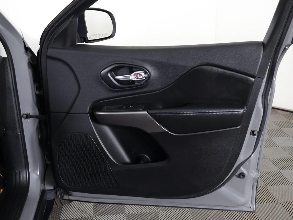 used 2019 Jeep Cherokee car, priced at $11,890