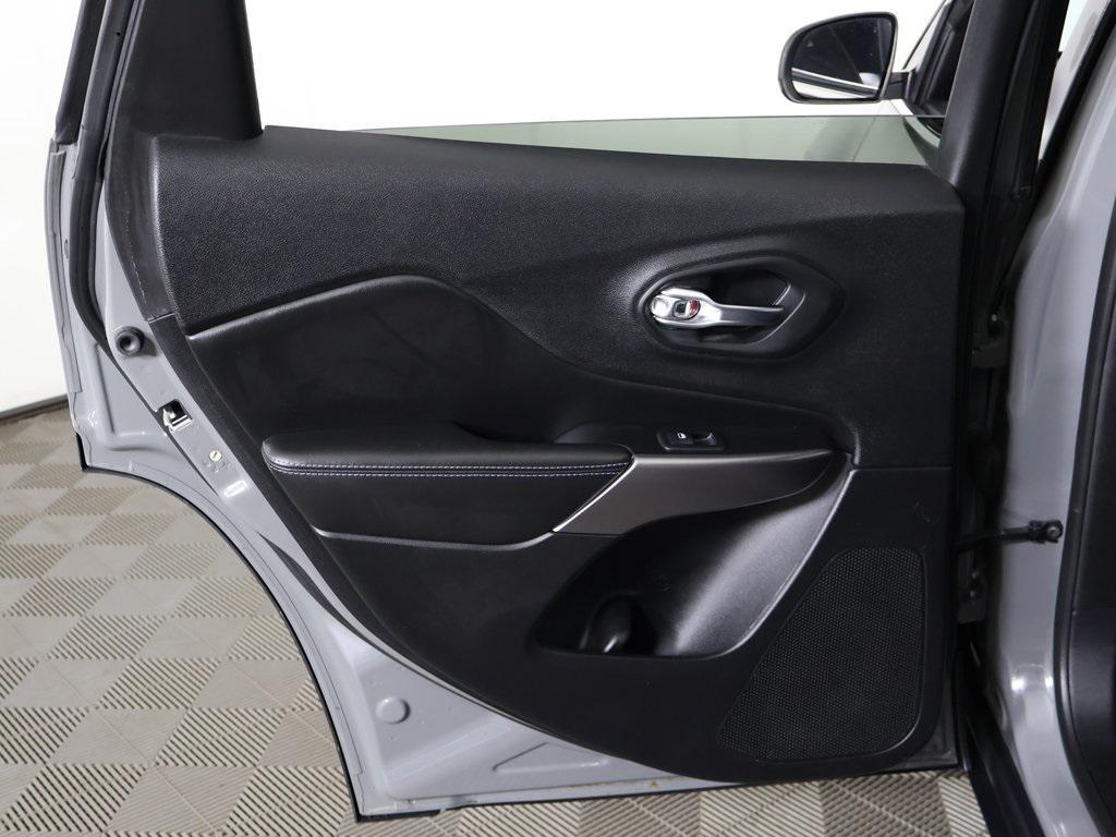 used 2019 Jeep Cherokee car, priced at $11,890