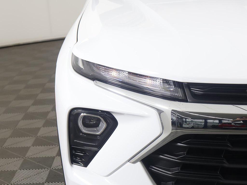 used 2024 Chevrolet TrailBlazer car, priced at $18,899