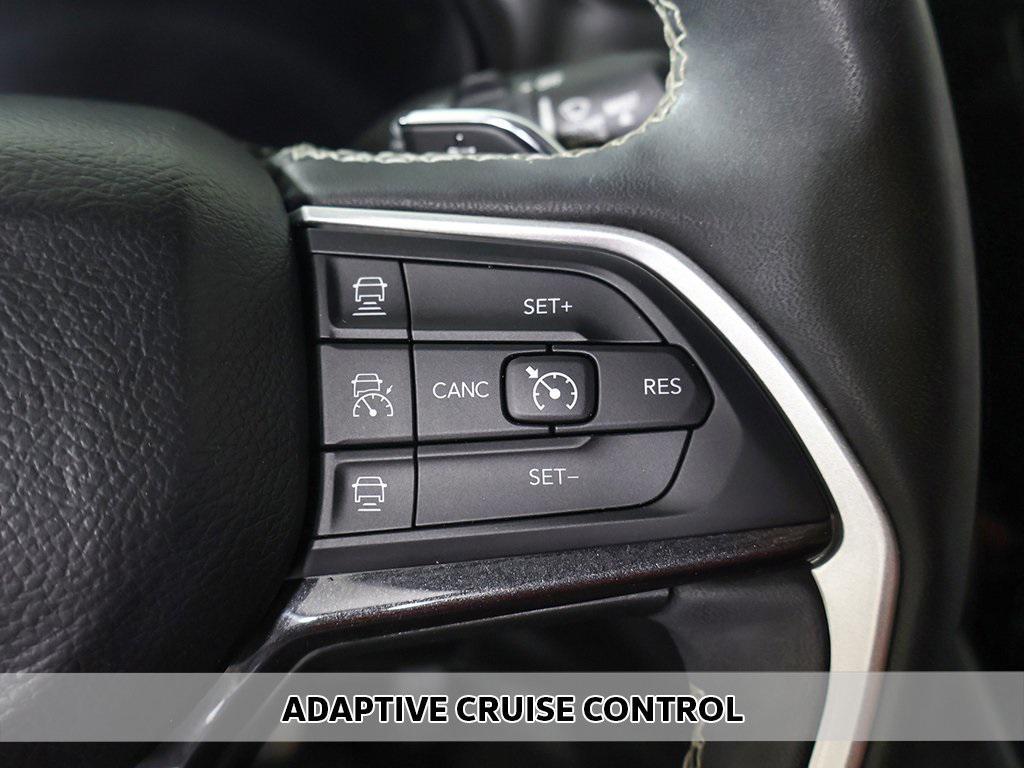 used 2023 Jeep Grand Cherokee car, priced at $28,159