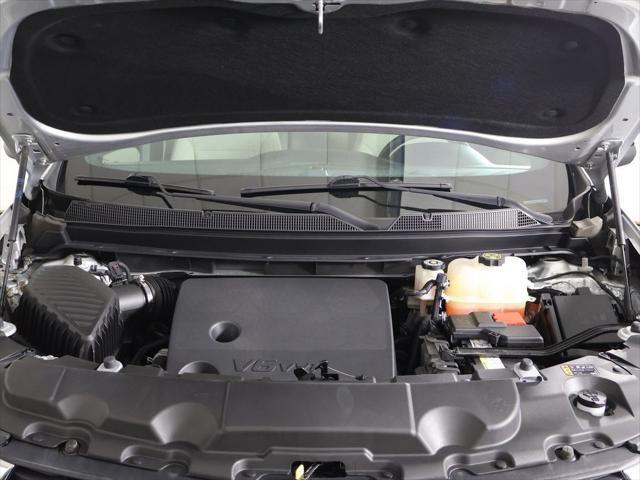 used 2022 Chevrolet Traverse car, priced at $23,959
