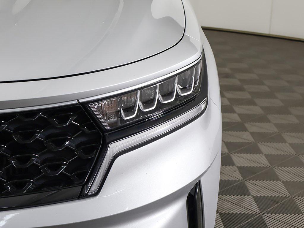 used 2022 Kia Sorento Hybrid car, priced at $18,499