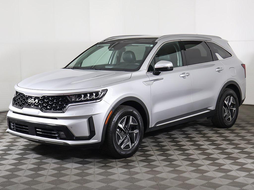 used 2022 Kia Sorento Hybrid car, priced at $18,499
