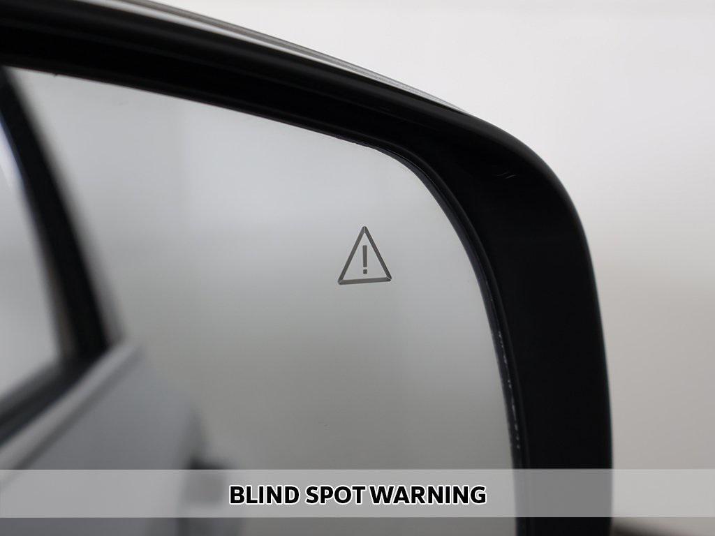 used 2022 Kia Sorento Hybrid car, priced at $18,499